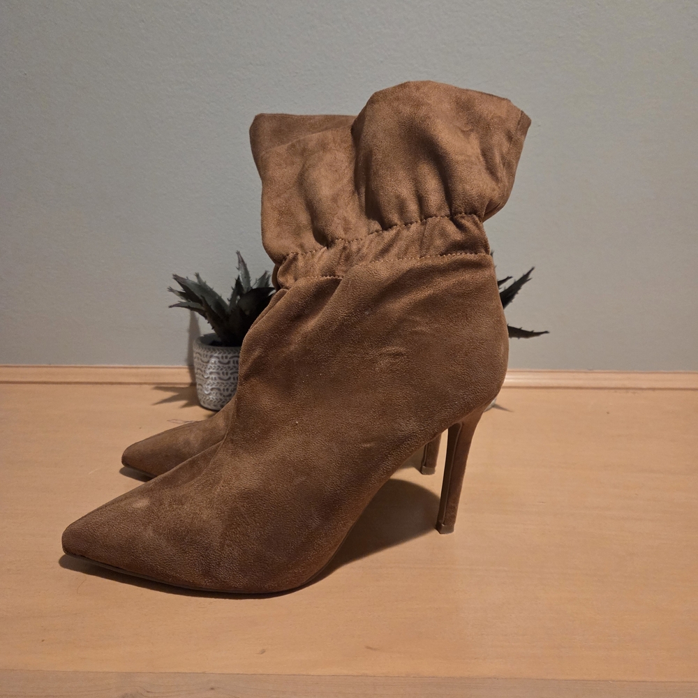 Express Tan Heeled Boots